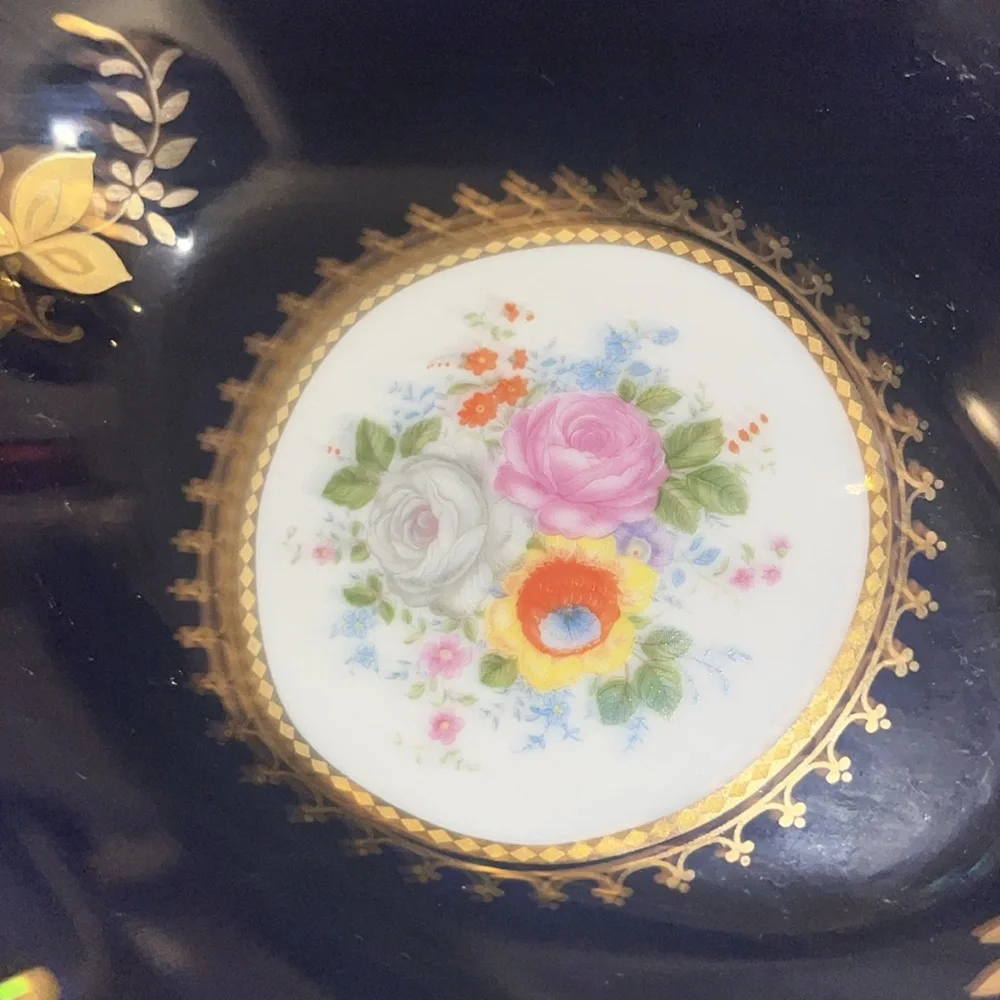 Beautiful serving tray.